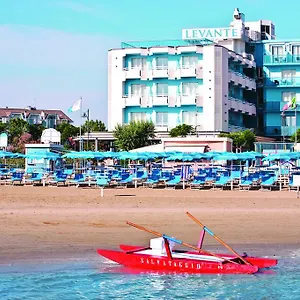 Levante Отель